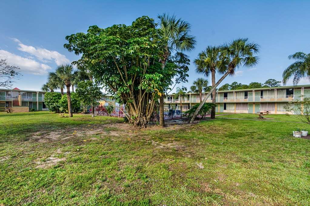 Red Roof Inn Vero Beach Exterior foto
